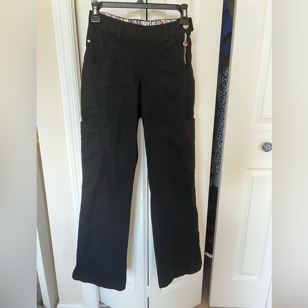 6 pocket koi black cargo scrub pants xs regular